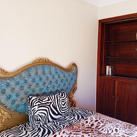 Iris Baroque Apartment Elefszína Kültér fotó