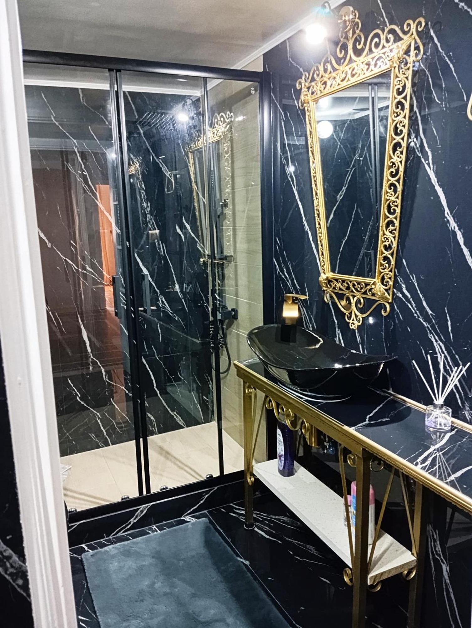 Iris Baroque Apartment Elefszína Kültér fotó