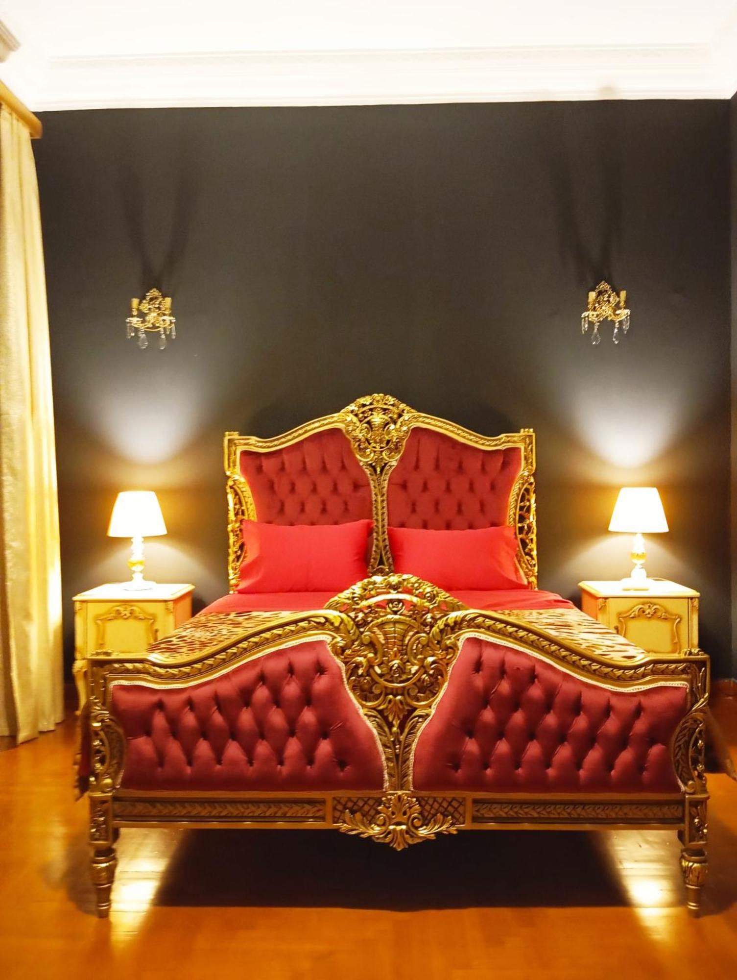 Iris Baroque Apartment Elefszína Kültér fotó