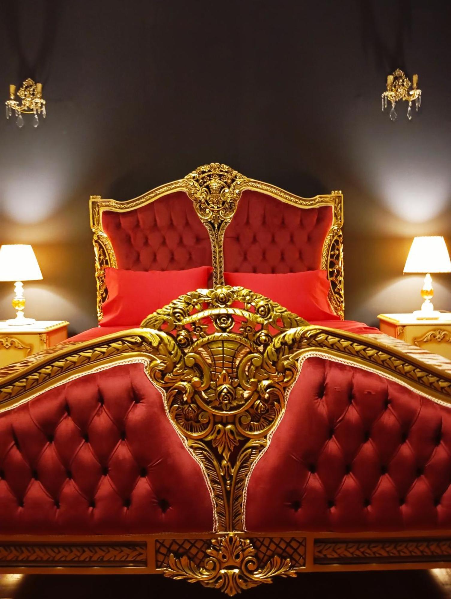 Iris Baroque Apartment Elefszína Kültér fotó