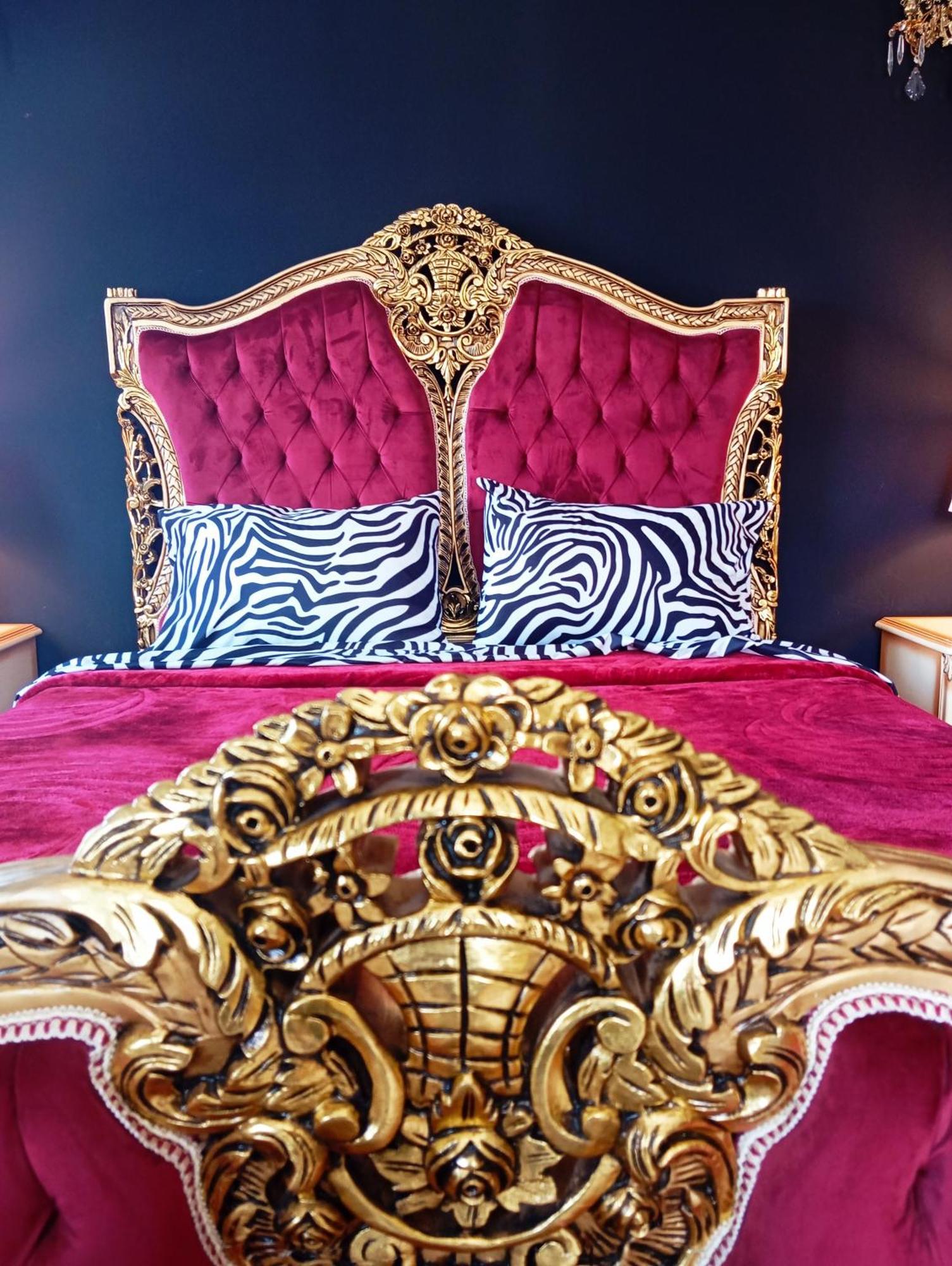 Iris Baroque Apartment Elefszína Kültér fotó